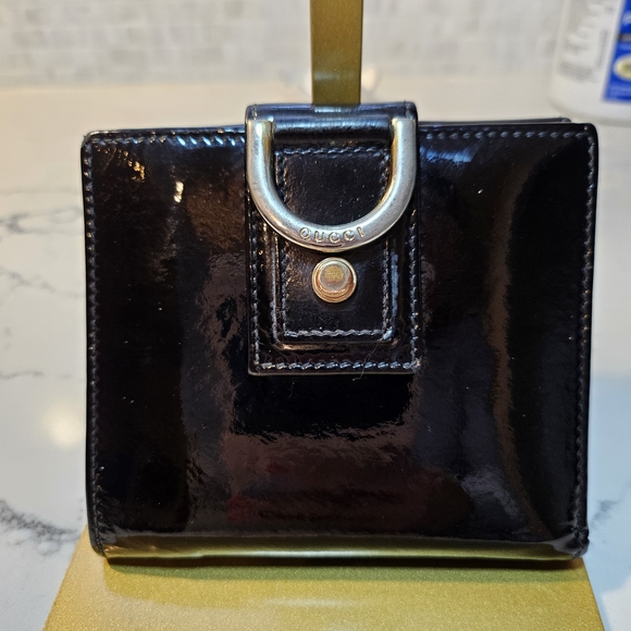 Gucci Shiny Black Leather Wallet - Picture 1 of 12